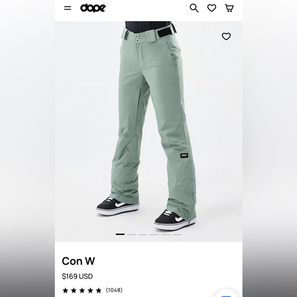 Dope snow pants. Size small. Worn for one ski trip. Good condition.